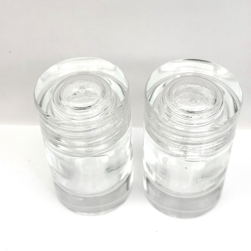 Vintage MCM Heavy Glass Salt Pepper Shakers Screw On Glass Lids Clear - Picture 2 of 9